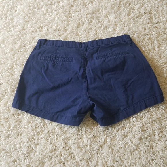 OLD NAVY shorts 🖤 - Picture 2 of 3